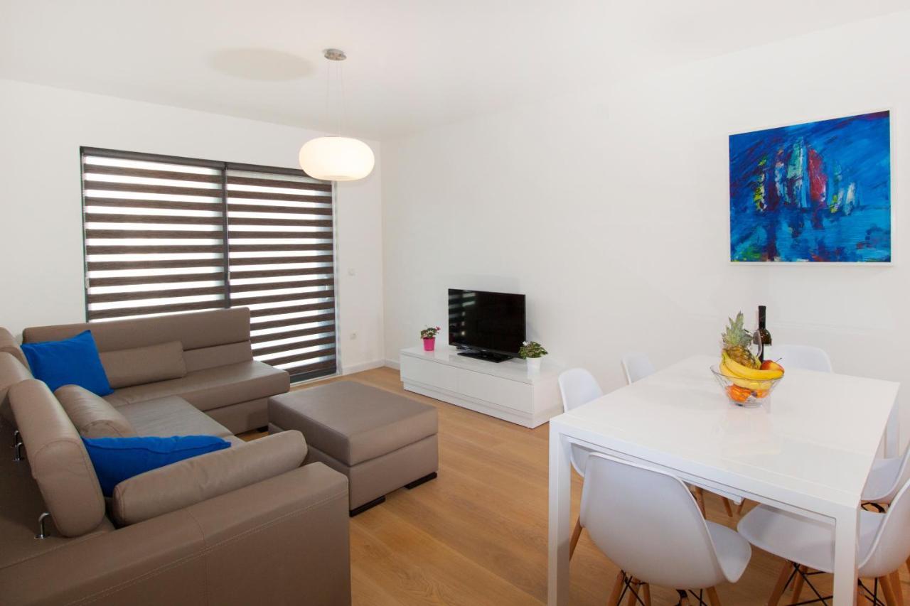 Apartments By The Sea Makarska - 19145 Екстер'єр фото